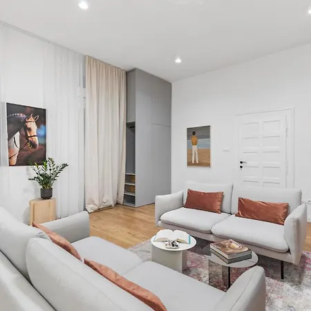 Stylish 2br In Old Town דירה ברטיסלאבה