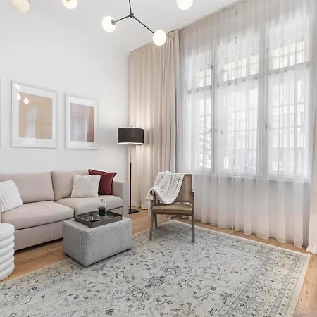 Διαμέρισμα Stylish 2br In Old Town Μπρατισλάβα