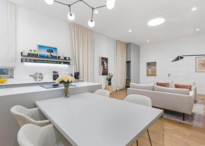 Stylish 2br In Old Town *