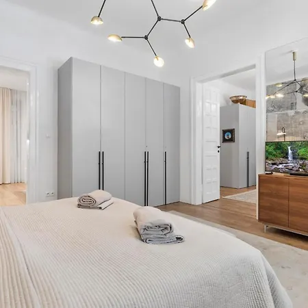 Stylish 2br In Old Town ブラチスラヴァ
