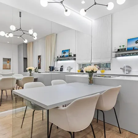 Stylish 2br In Old Town * Bratislava