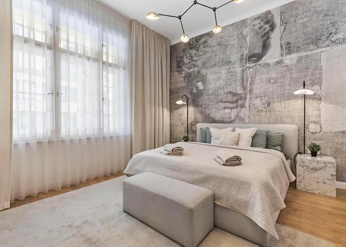 Stylish 2br In Old Town Bratislava